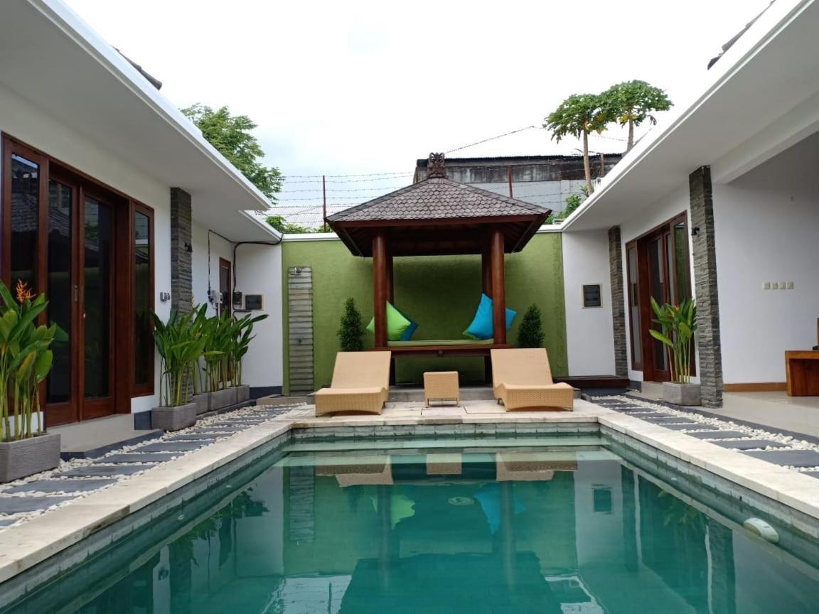 Villa Penyu Legian Esterno foto